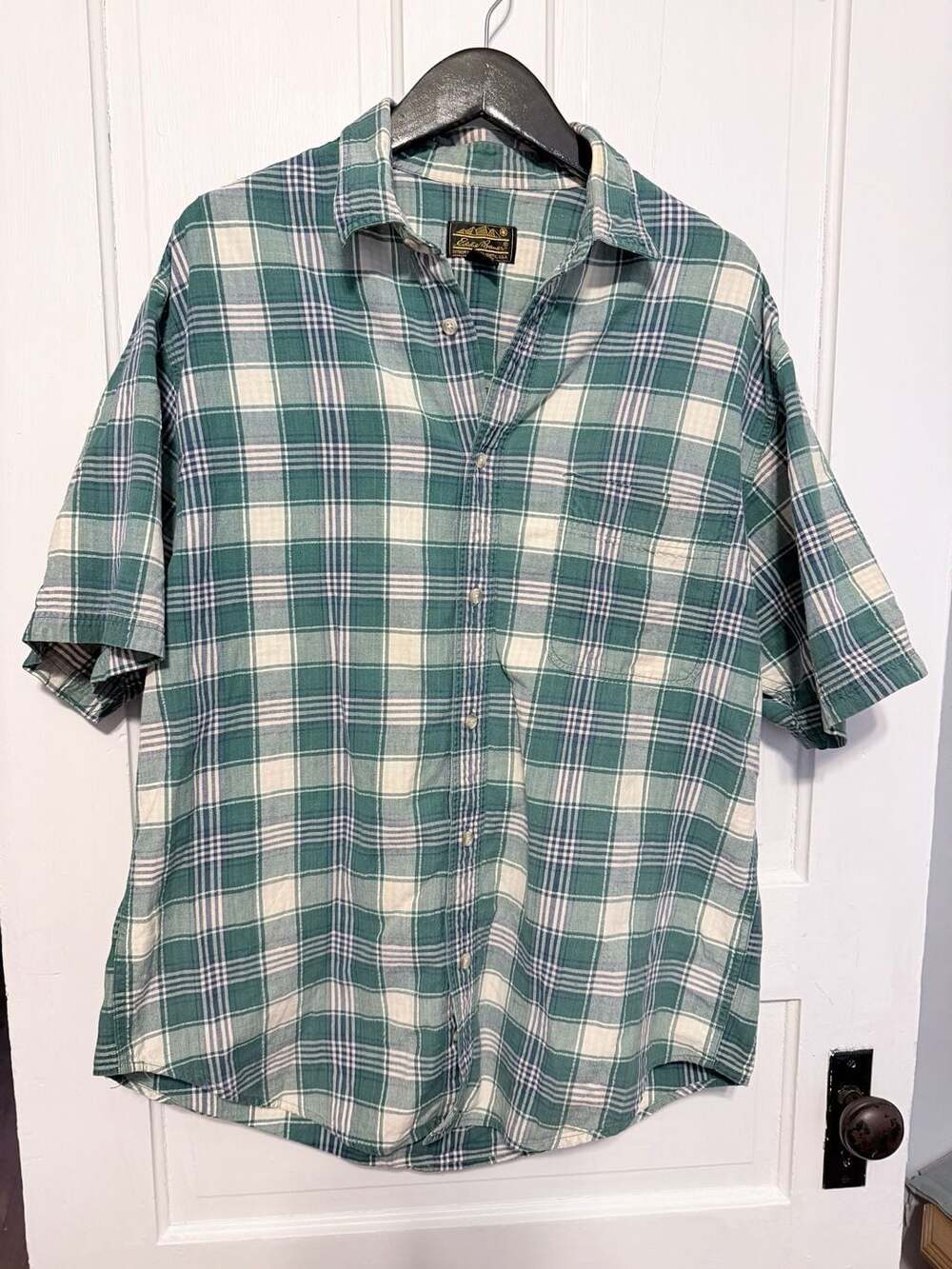 Eddie Bauer Men's XL Green and White Plaid Short Sleeve Button-Down Shirt